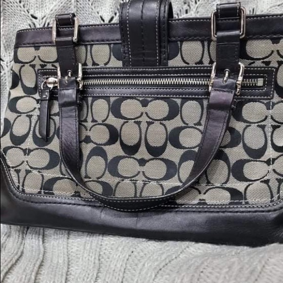Coach vintage black/ gray purse - Picture 4 of 5